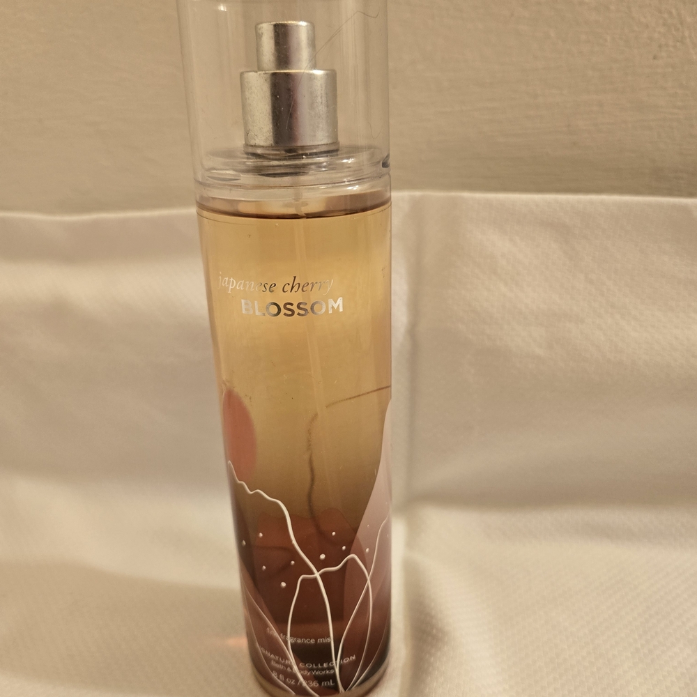 New Bath & Body Works Japanese Cherry Blossom Fine Fragrance Mist 8 Fl Oz